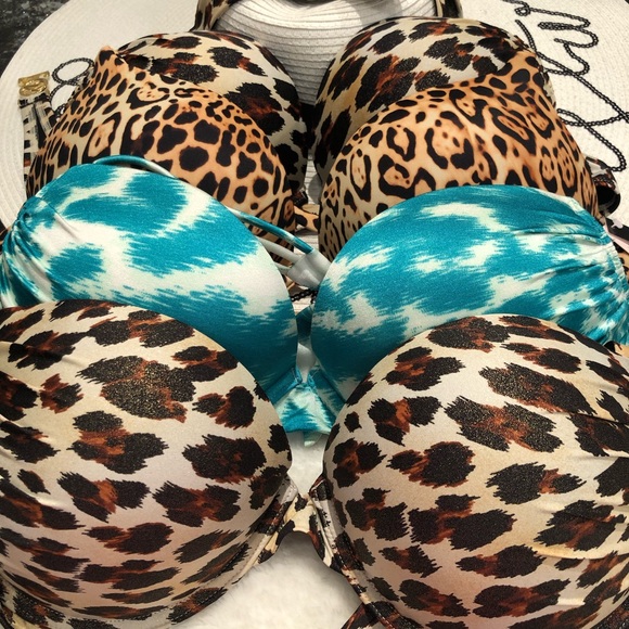 Victoria’s Secret bikini push up bombshell 36C and various bottoms exposure shot - Picture 6 of 15